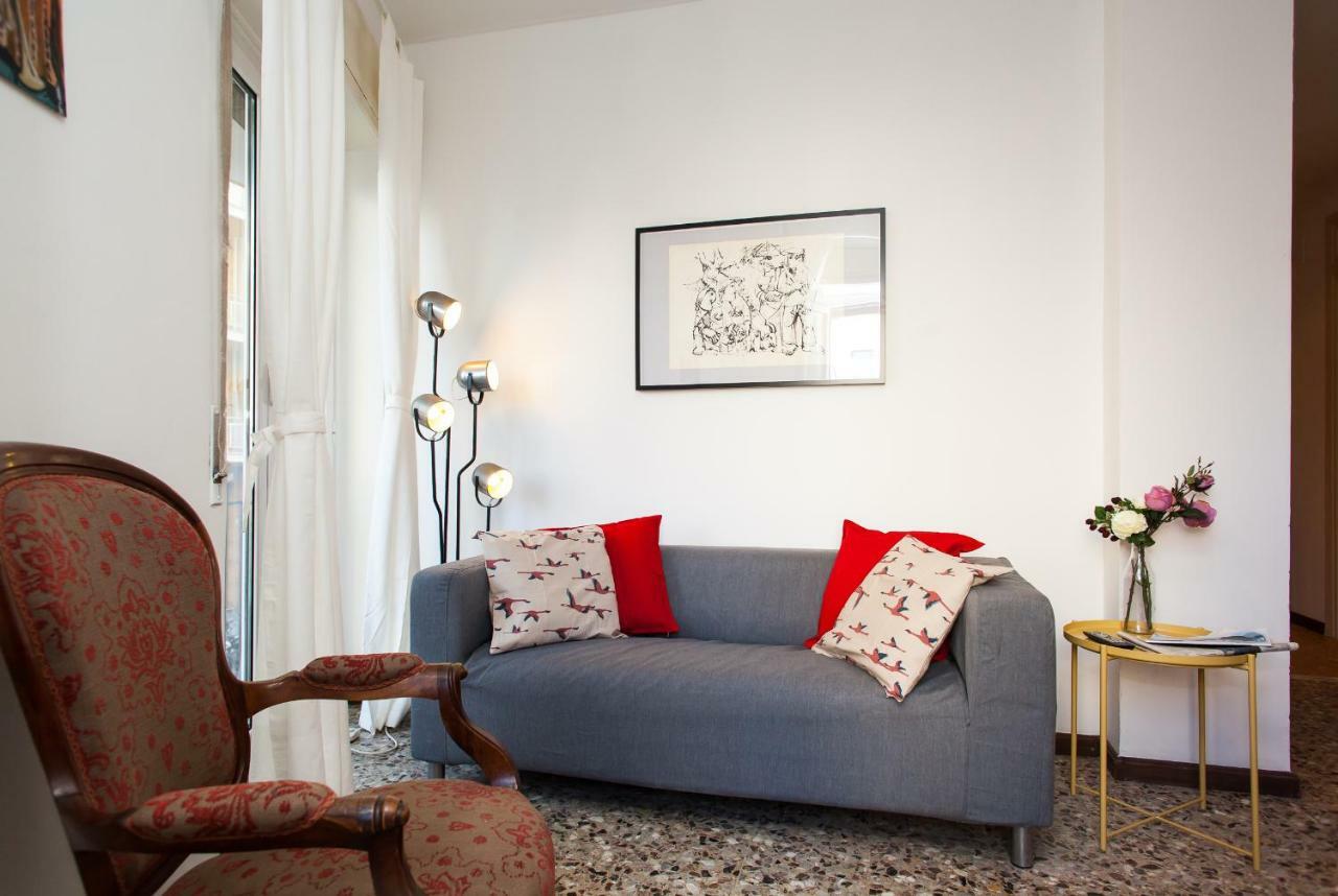 Casa Liberta - Downtown Modern Apartment With Airconditioning Сан Ремо Екстериор снимка