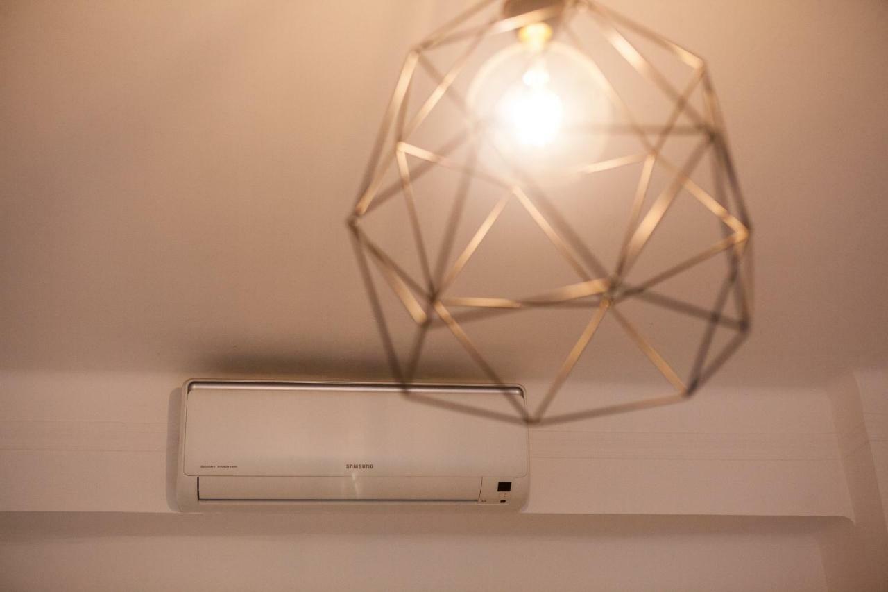 Casa Liberta - Downtown Modern Apartment With Airconditioning Сан Ремо Екстериор снимка